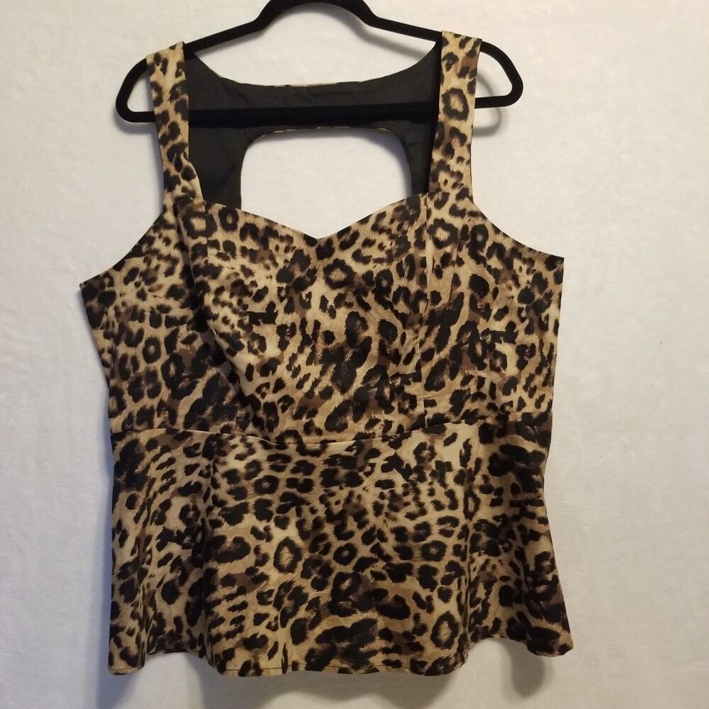 Torrid 2 (2X) Top Tan Brown Stretch Sleeveless Leopard Sateen Peplum Mob Wife